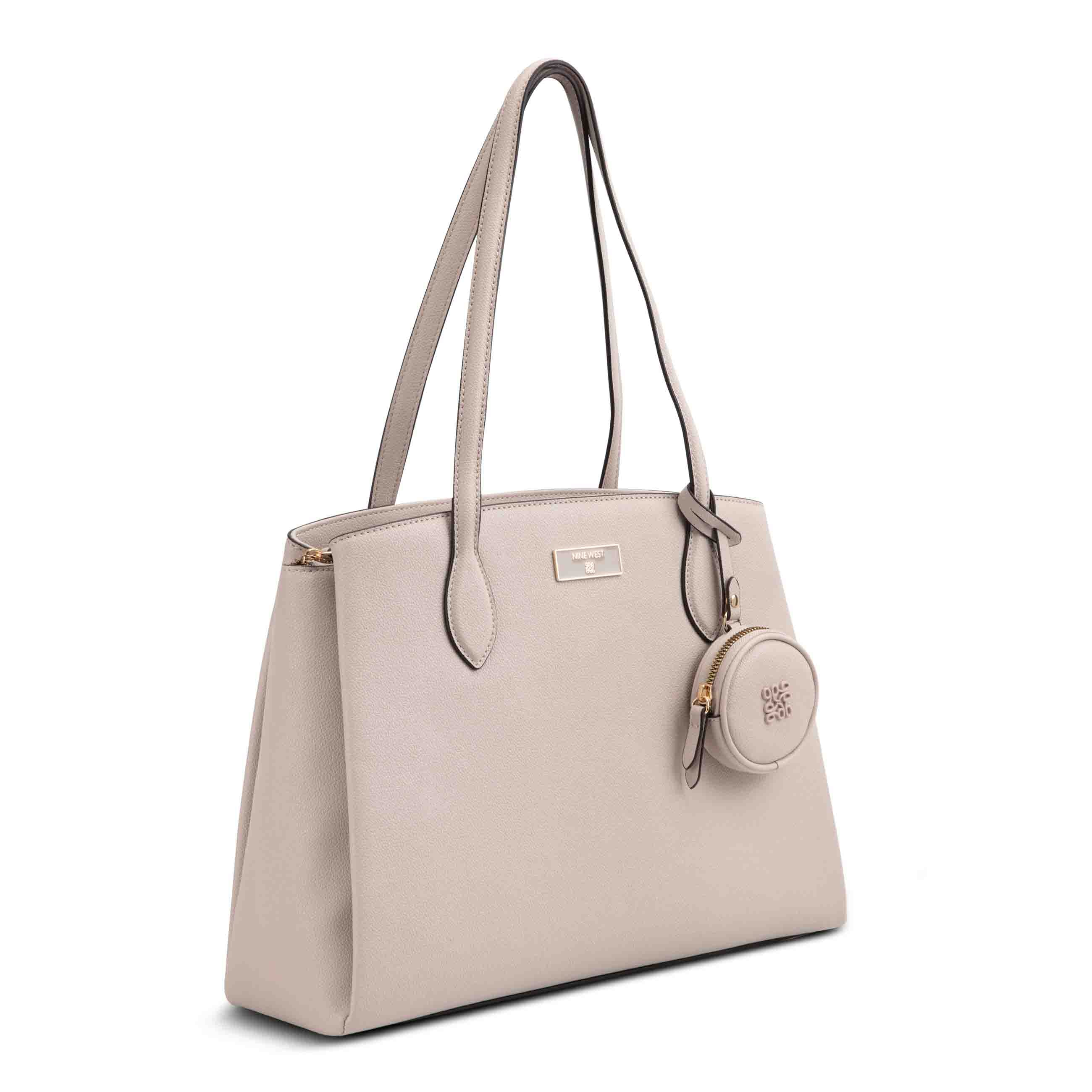 Mary Carryall - Image 2